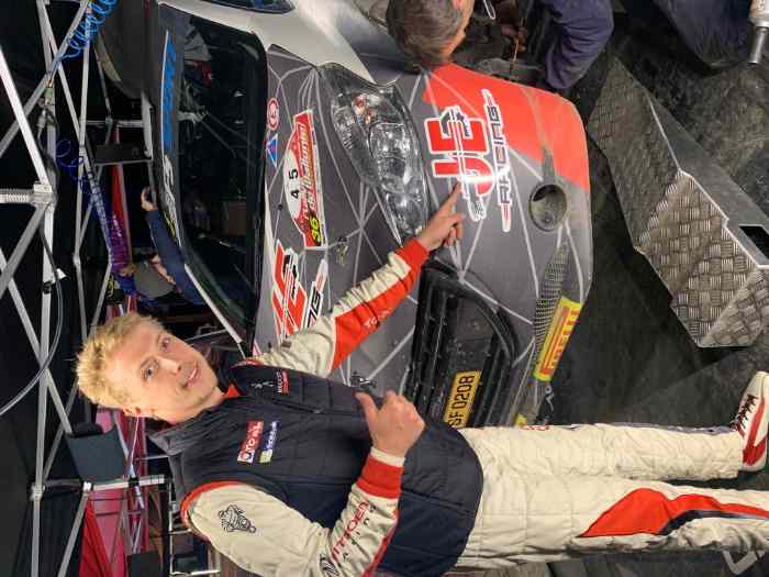 JERacing A louer 208 R2 full évos Peugeot sport 3
