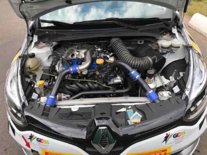 VENDS RENAULT CLIO CUP 270 CH 3