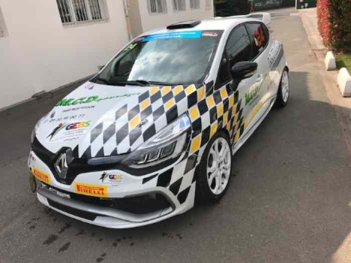 VENDS RENAULT CLIO CUP 270 CH 1