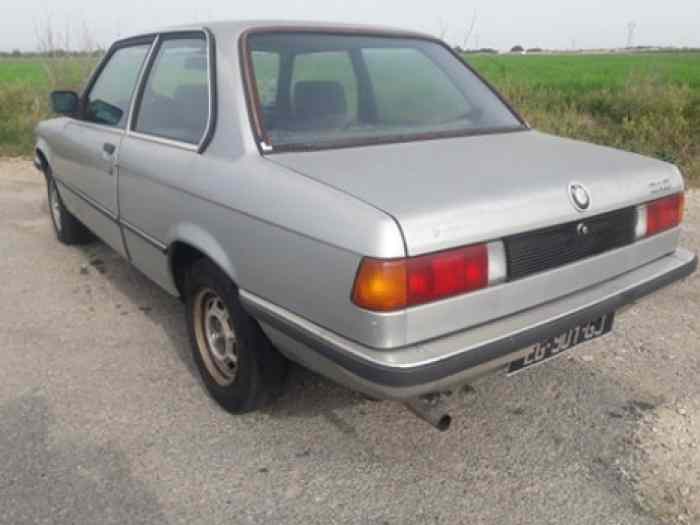 BMW E 21DE 1984 1600 BOITE 4 ...sortie garage 89000 km origine 1