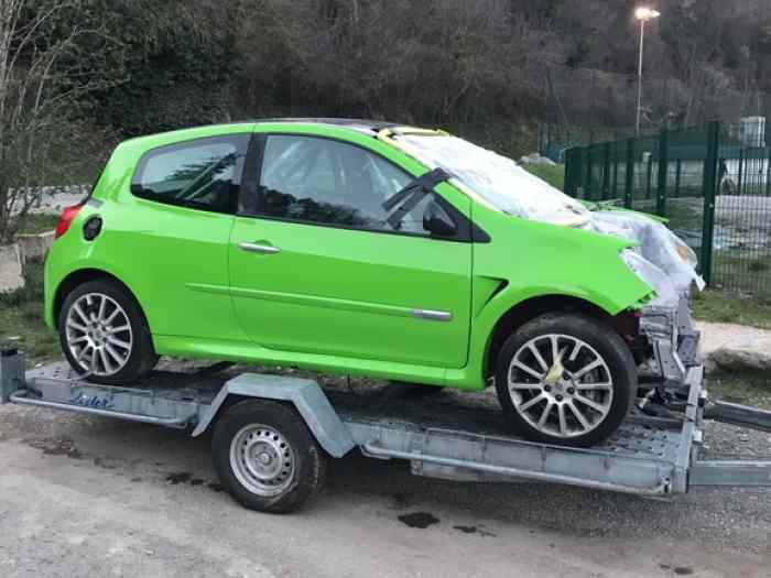 Clio 3 f2000 ou GrN 2