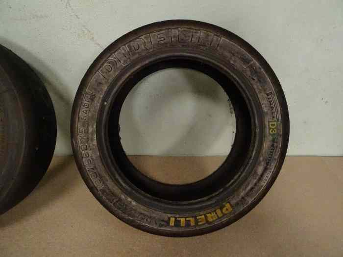 VENDS 2 PNEUS PLUIE 190/580/15 PRIX INTERESSANT