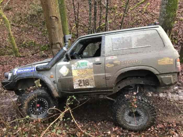 4x4 nissan patrol y61 proto préparé TT rehaussé extrême