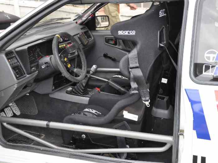 FORD SIERRA COSWORTH RS DE 1987 AVEC PTH FIA 