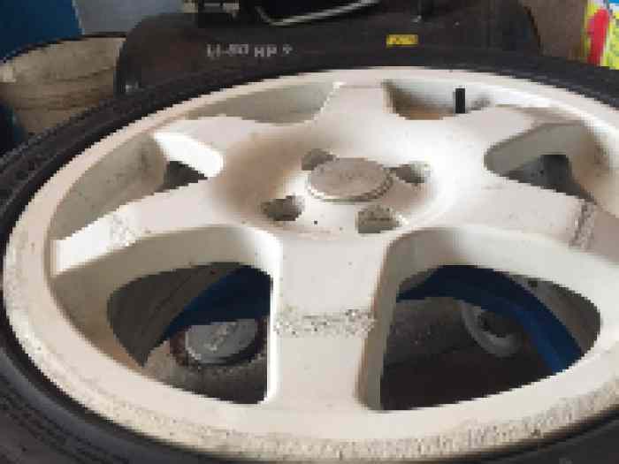 4 jantes technomagnesio 16 pouces + pneu neuf