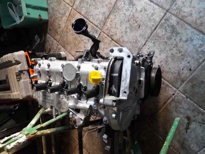Moteur twingo 2 kit 195 ch neuf en pièces où complè 5
