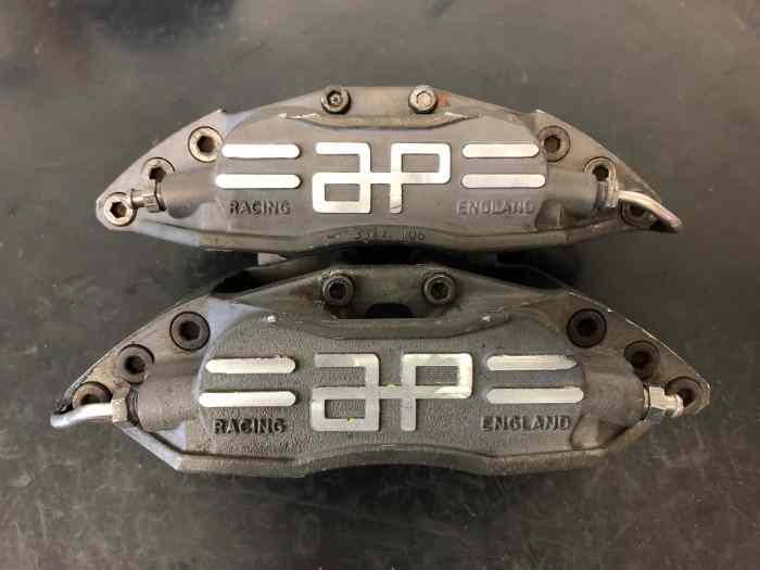 2 ÉTRIERS AP RACING 4 PISTONS CP3344 révisé 0
