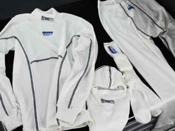 Combinaison FREEM sur mesure 1