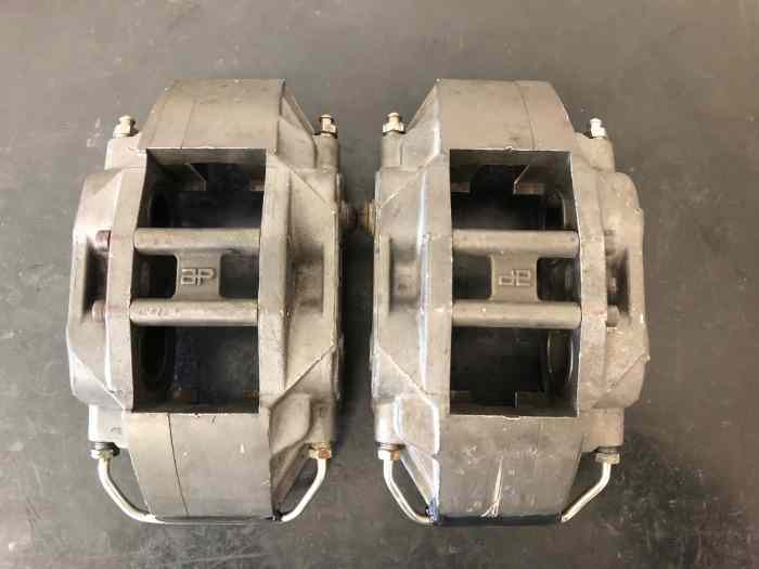 2 ÉTRIERS AP RACING 4 PISTONS CP3344 révisé 2