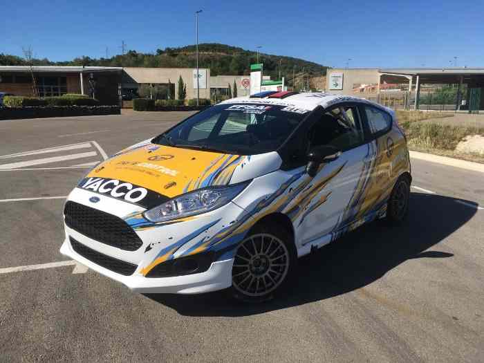 Ford Fiesta R2J 0