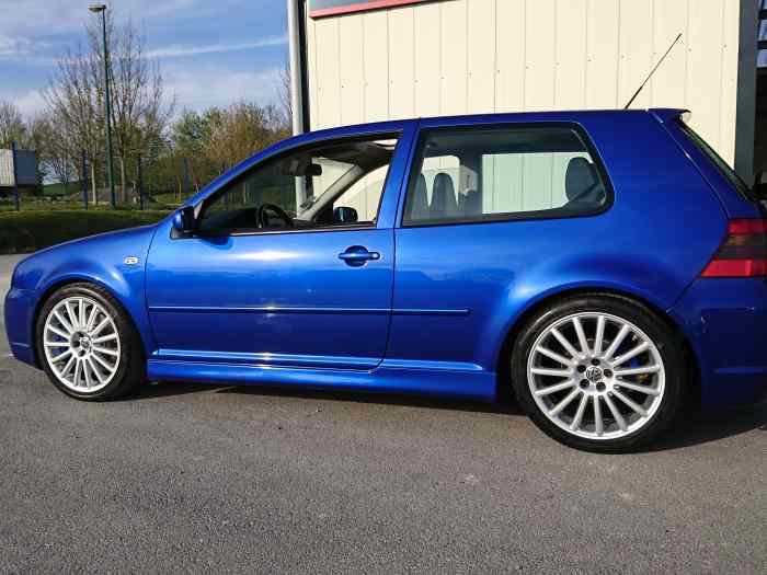 Golf MK4 R32 0