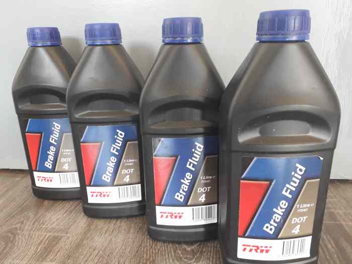 LIQUIDE DE FREIN NEUF TRW DOT 4 1 LITRE / DOT 5.1 (PFB501) 1 LITRE 0
