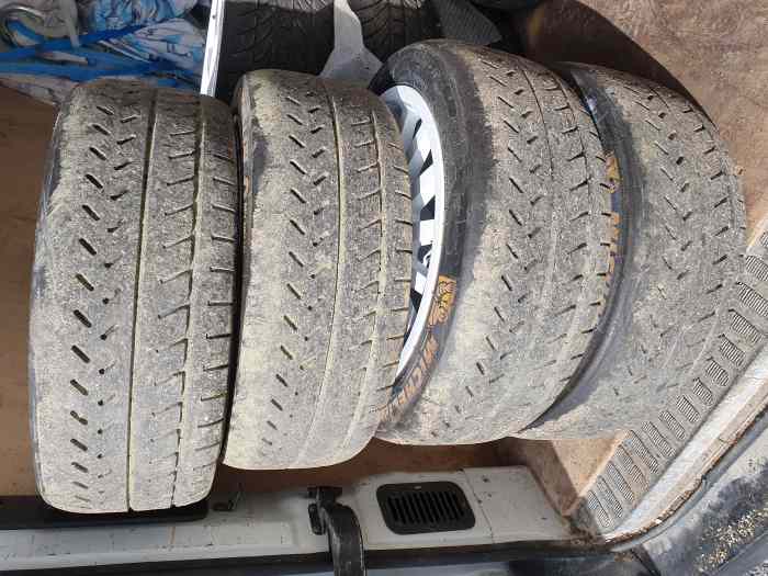 Pneus Michelin 20/65/18