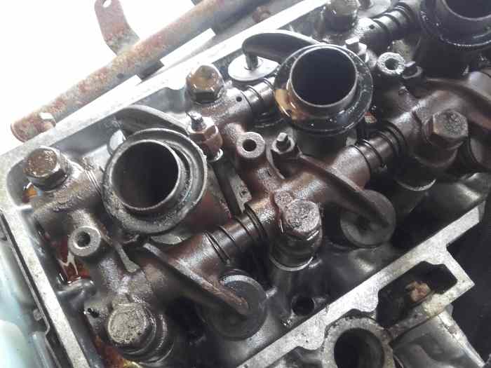MOTEUR COMPLET R18 TURBO TYPE 807 1