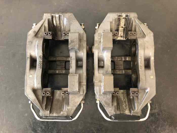 2 ÉTRIERS AP RACING 4 PISTONS CP3344 révisé 3