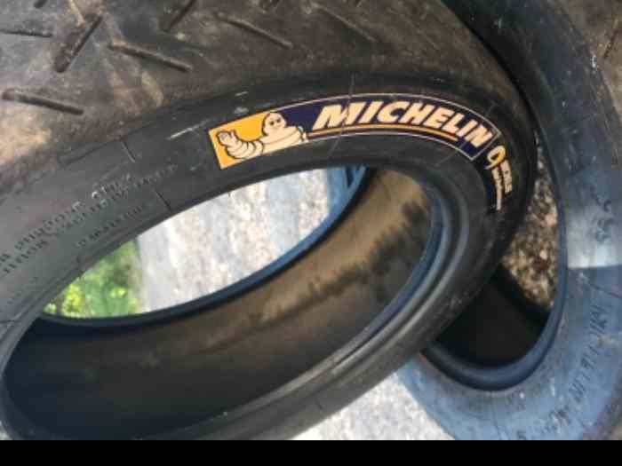Pneu Michelin 14