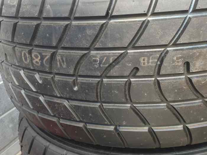 I sale WET TYRE Yokohama 1