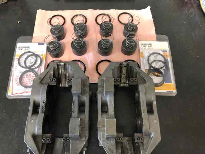 2 ÉTRIERS AP RACING 4 PISTONS CP3344 révisé 1