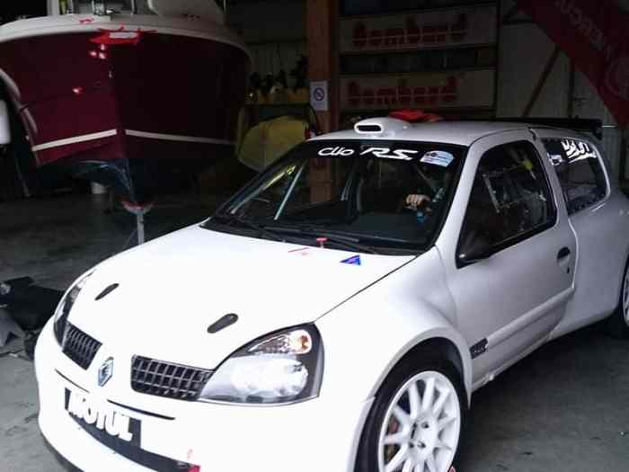 Clio 2 maxi f2000 0