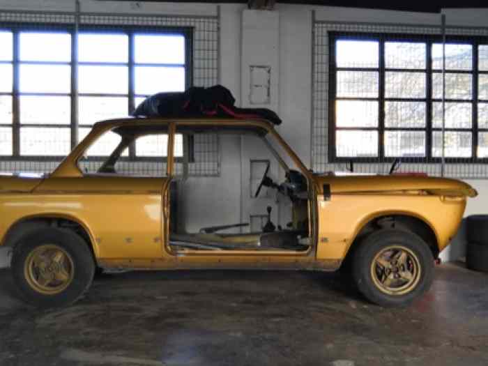 BMW 2002 // Caisse très saine + gros los de pièces ti/tii/boite inversée 0