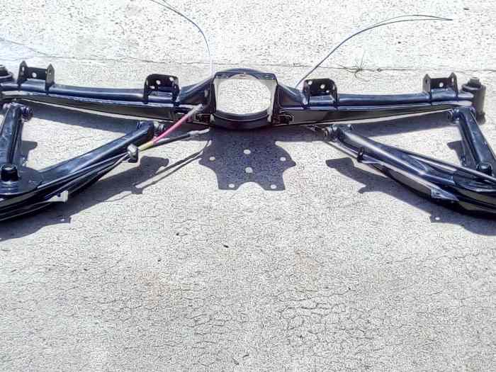 Traverse complète en frein a disque pour BMw e30.de 82 a 90 0