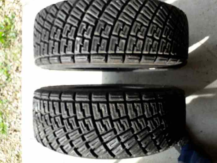Vend pneu terre michelin 17 65 15 0