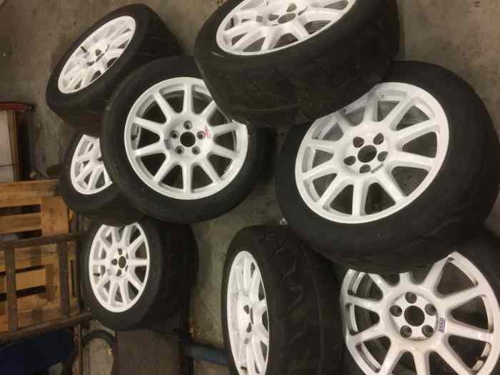 8 Jantes BRAID Winrace 5x100  7x16 SUBARU TOYOTA avec ou sans pneus TOYO R-888 R / vendues en lot ou au détail.