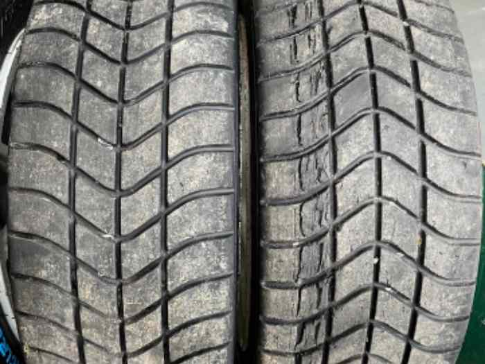 Vide garage Pneus Pirelli en 16 1