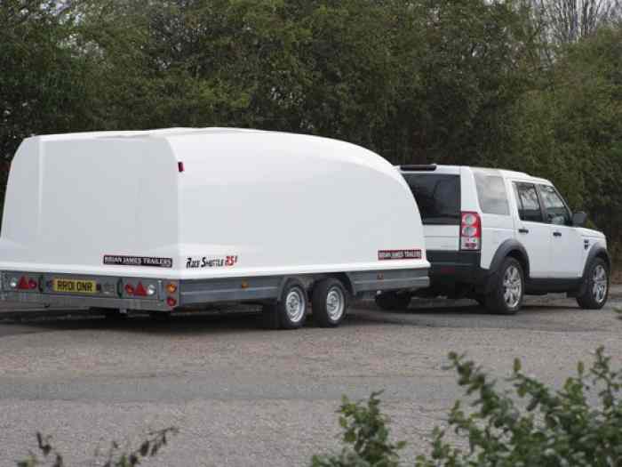 Porte voiture fermée Brian James RS3 1