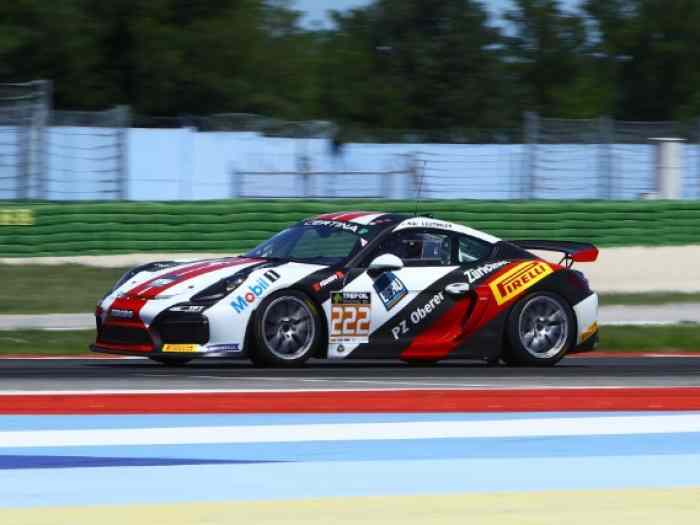 Porsche Cayman Clubsport MR GT4 0
