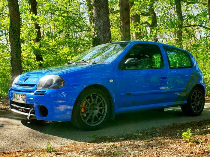 Clio 2 rs1 0