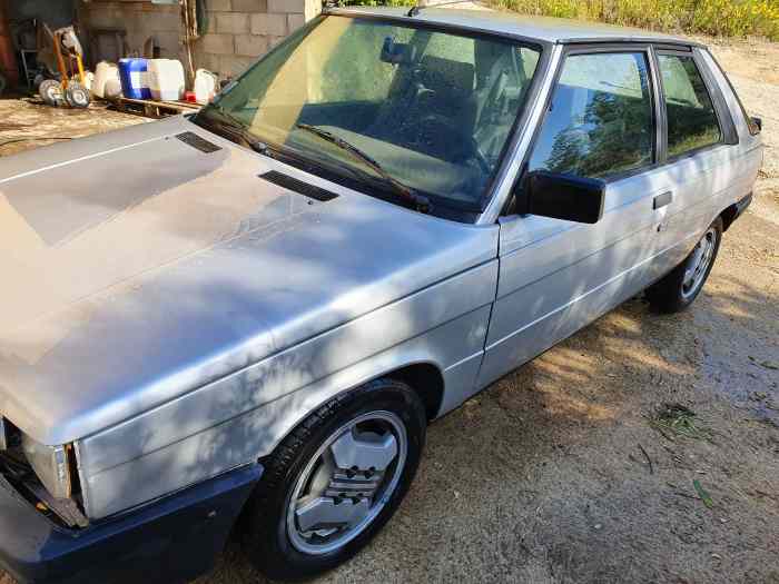 Renault 11 TURBO 5