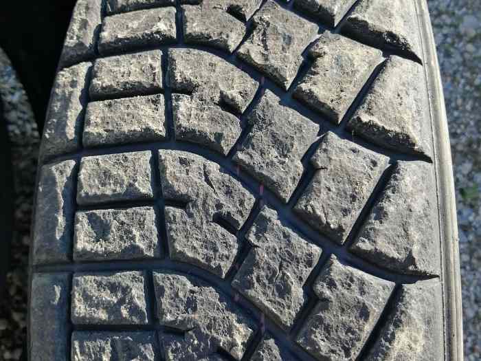7 pneus TERRE KUMHO R900 15 pouces 2