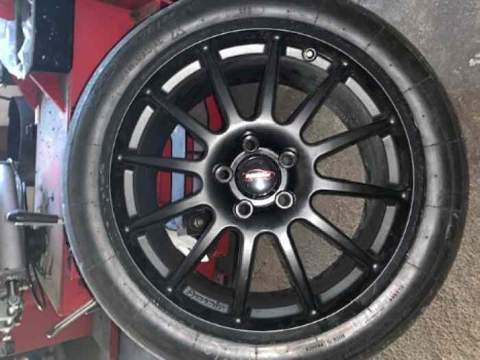 Jantes team dynamics 18 pouces idéal megane 3 rs 0