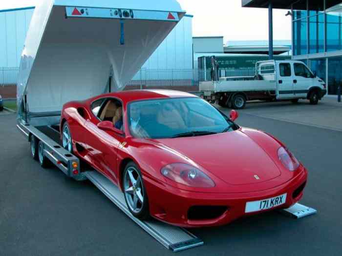 Porte voiture fermée Brian James RS3 2