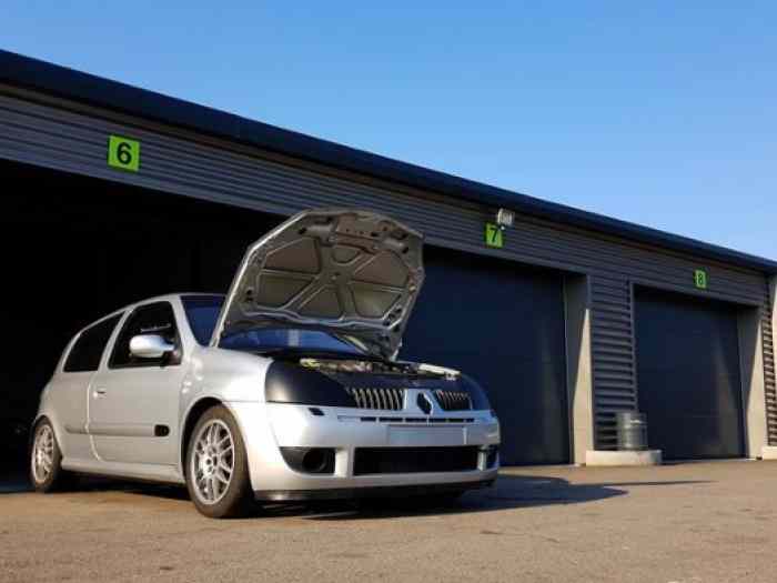 Clio 2 rs 182 0