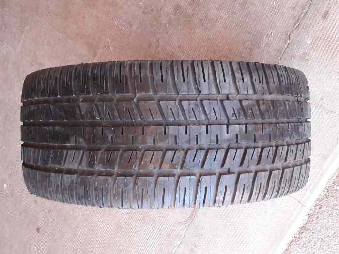 Vends 1 pneu pluie Michelin P2D 20/58-15 0
