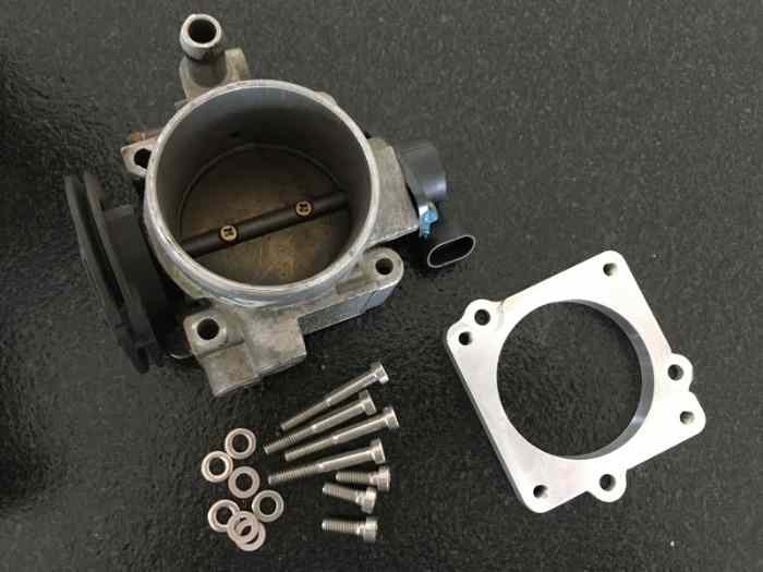 Plenum C2 VTS + Papillon Clio RS 1