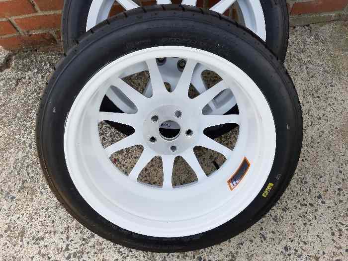 2 pneus neufs Hankook Z205 T52 en 180/625R17 4
