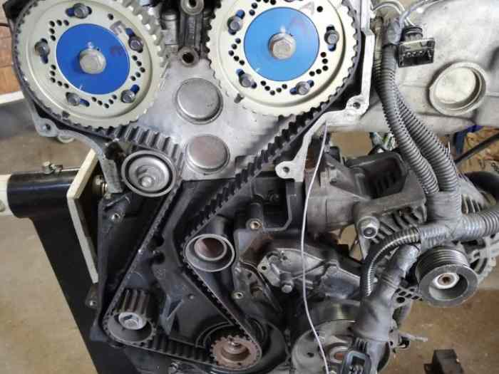 Moteur/ boîte de megane 1 2l 16s f7r710 0