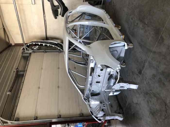 CAISSE  NEUVE  CLIO  4 R3T     ET     PIECES NEUVES 0