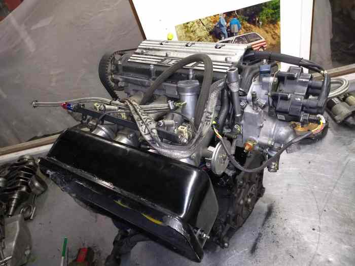 Moteur 306 maxi F2000 reprise possible 0