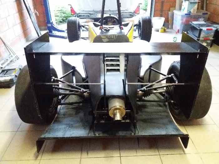 Formula Gloria + spare engine + huge spare package 3