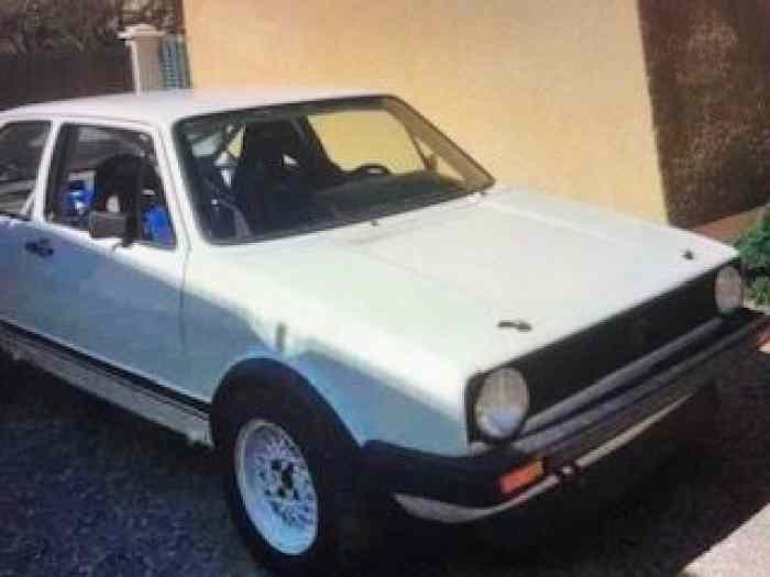 VENDS GOLF GTI 1800 0