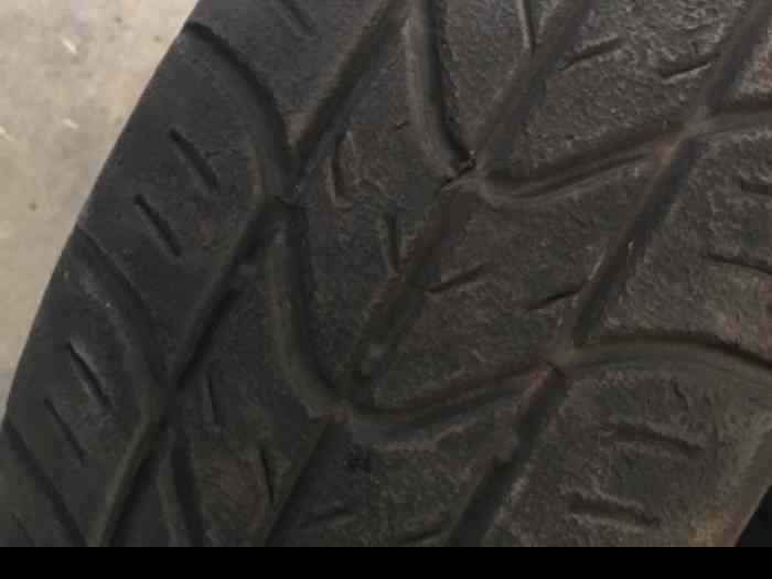 Pirelli N3 15 pouces 0