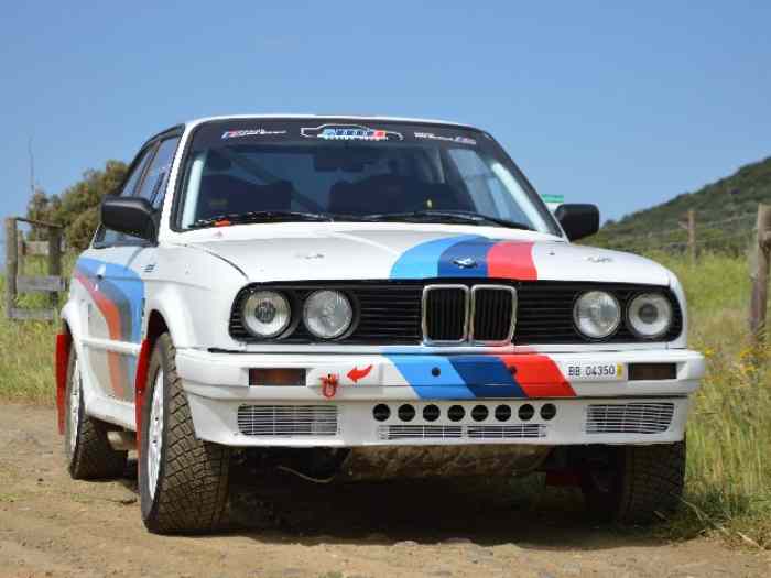 BMW e30 325IX a course 0