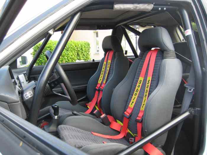 mazda 323 gtx 2