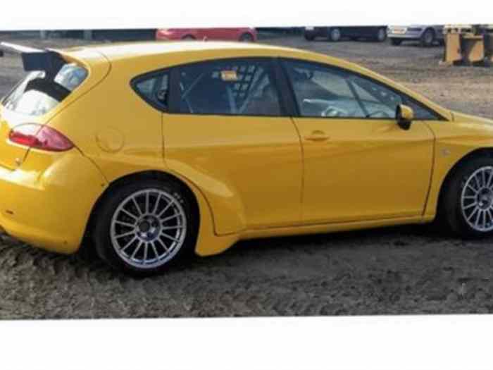 2005 Seat Leon WTCC S2000 Touring race car 2