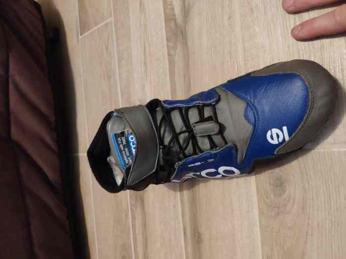 Chaussures sparco état neuf taille 44