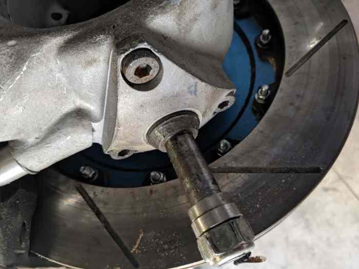Axe pivot alu plus support clio groupe A 0